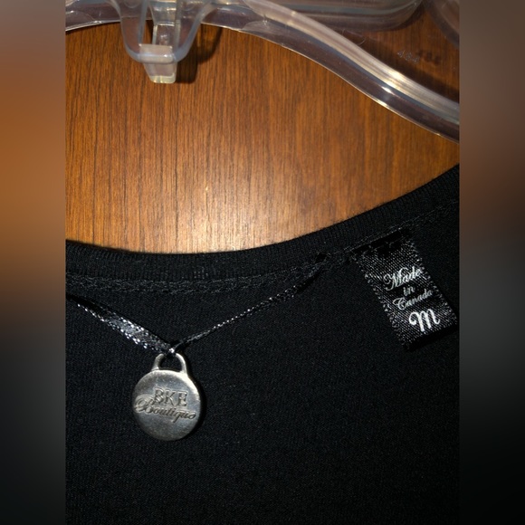 Buckle BKE boutique gold sequin top. Size M. NWOT - Picture 5 of 12